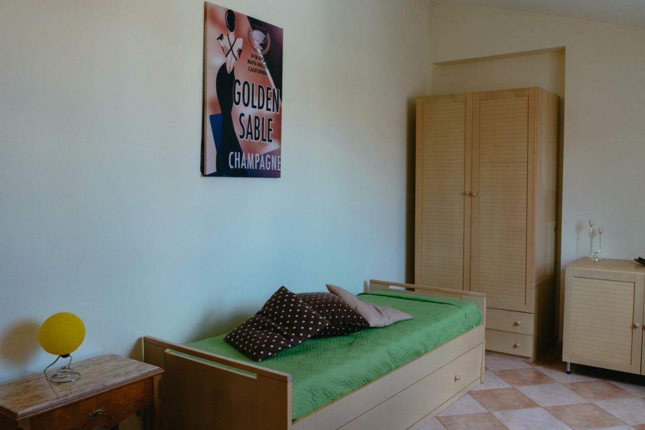 Vila Le Ginestre Miglionico Exteriér fotografie