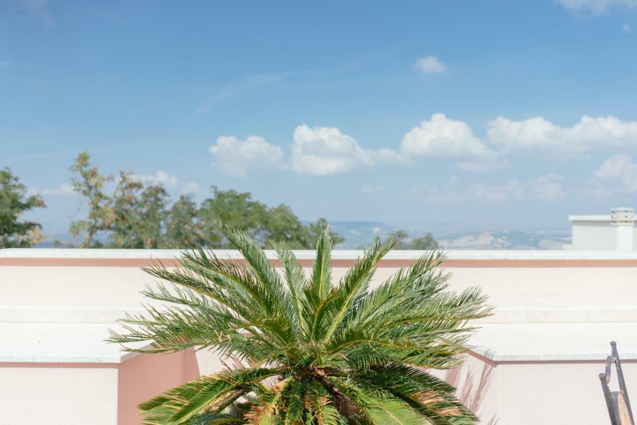 Vila Le Ginestre Miglionico Exteriér fotografie