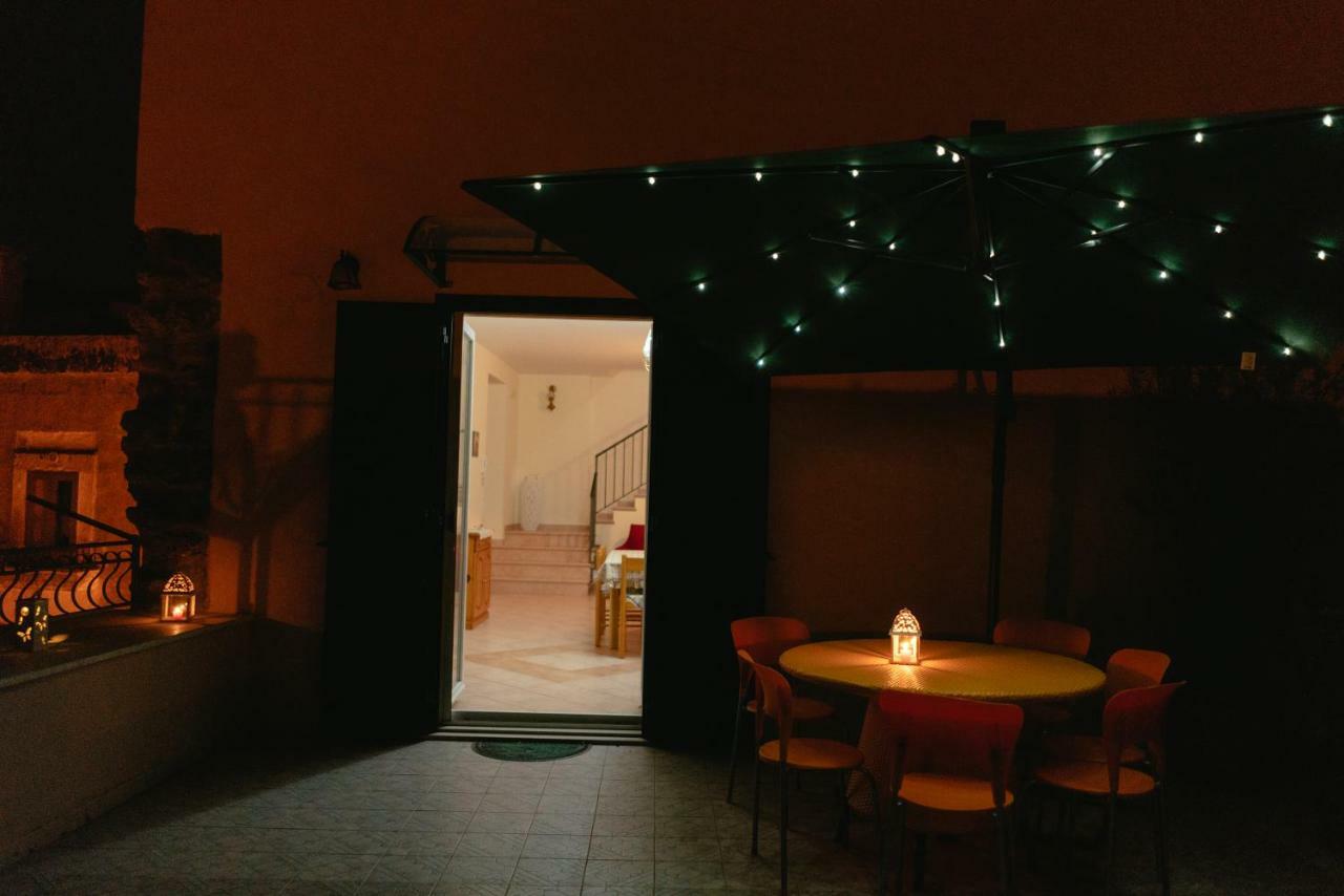 Vila Le Ginestre Miglionico Exteriér fotografie