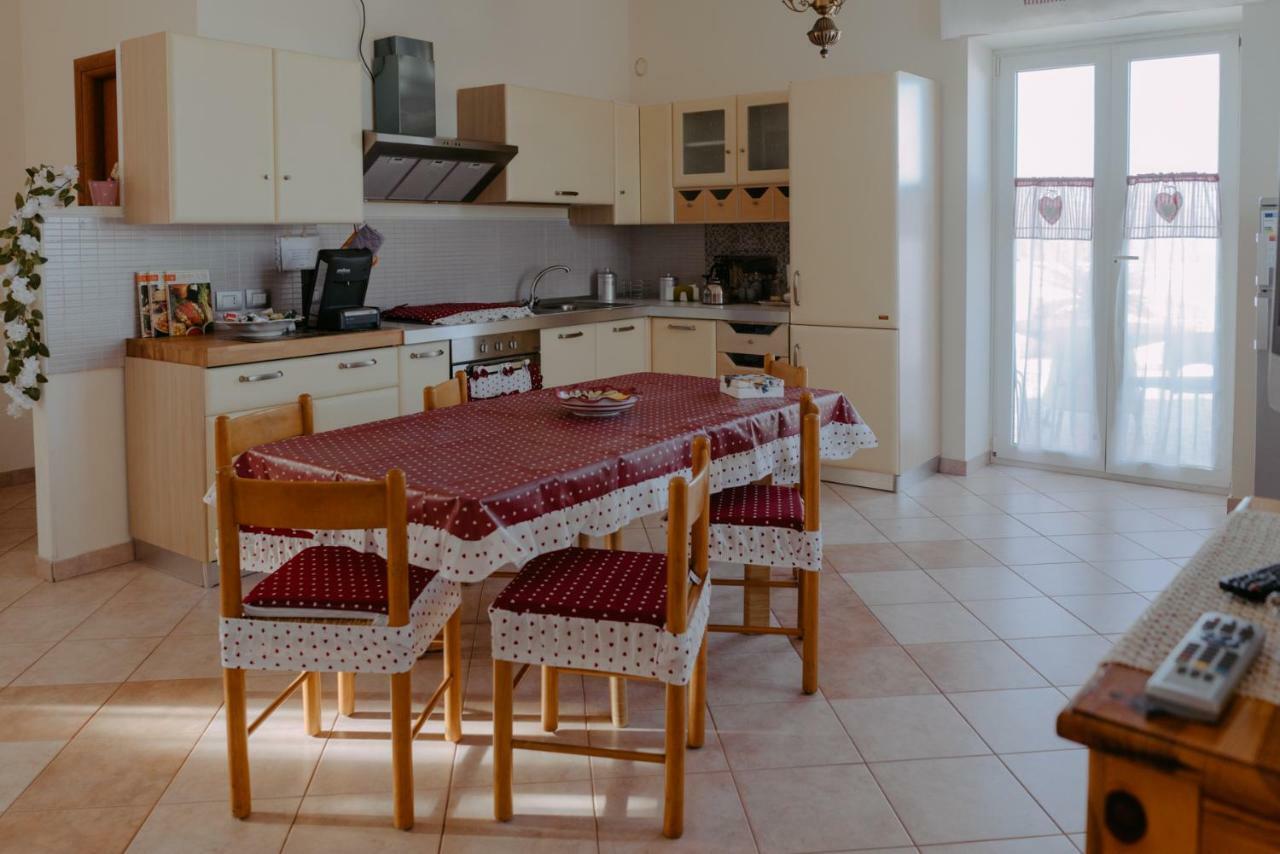 Vila Le Ginestre Miglionico Exteriér fotografie